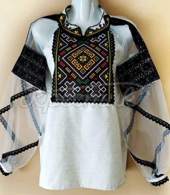 Вишита жіноча блуза "Кольорова низинка" фото